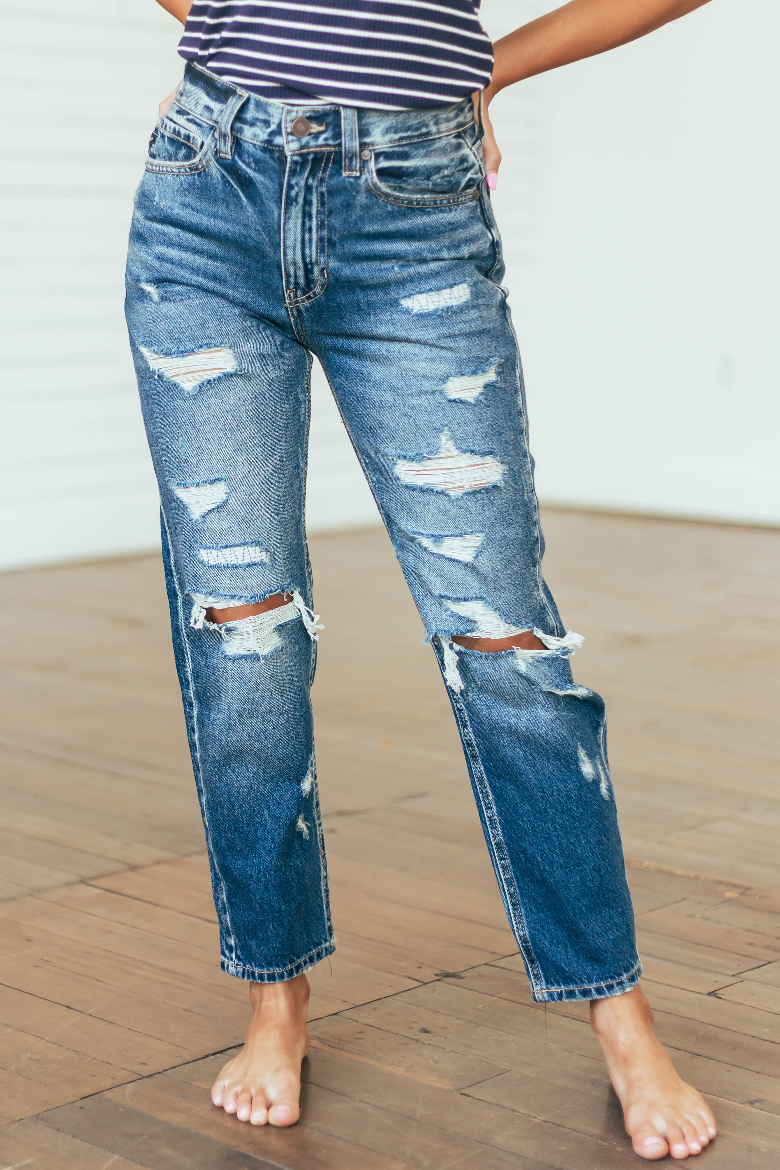 Abercrombie ripped high hot sale rise mom jeans