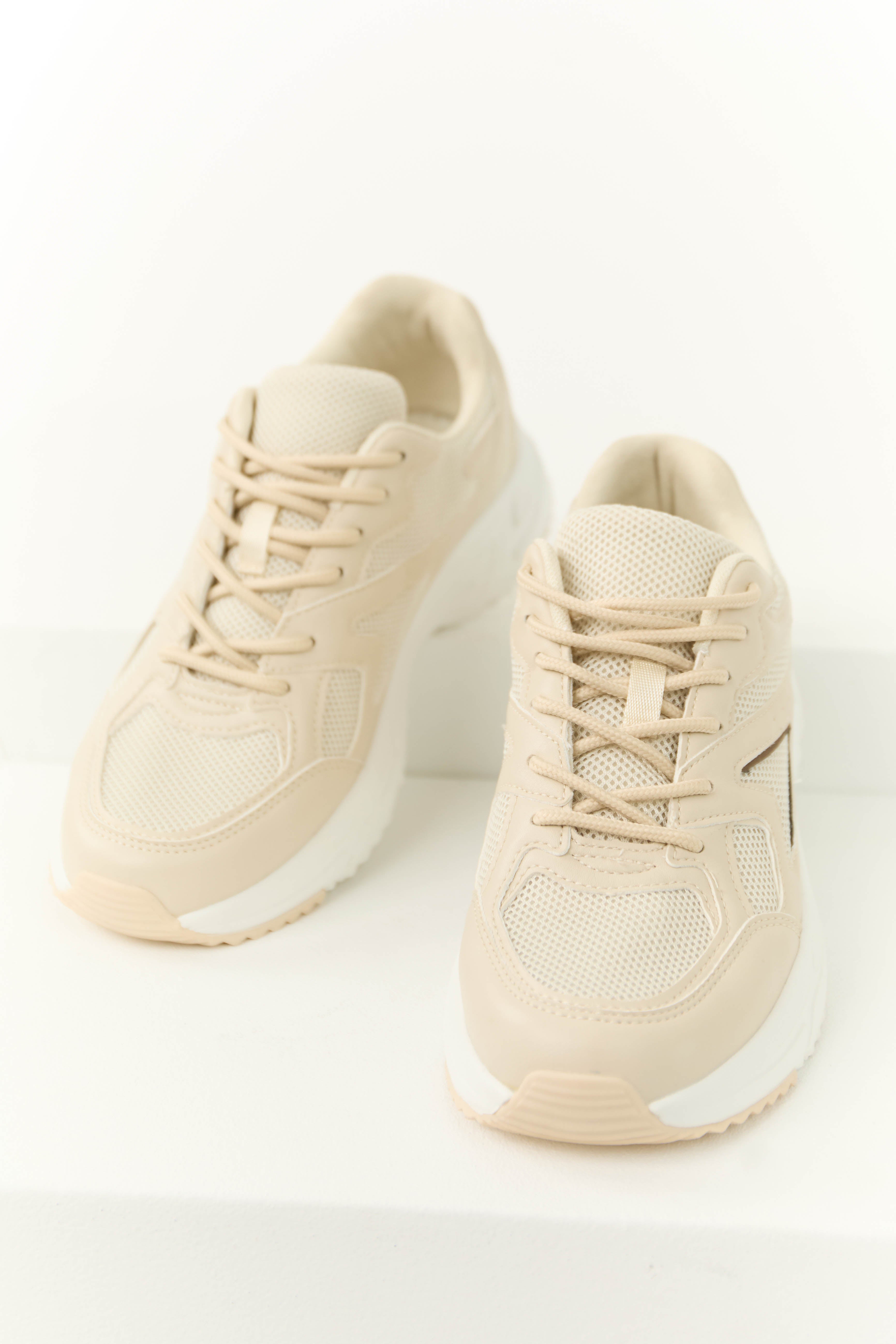 Almond Slip On Elastic Laces Sneakers