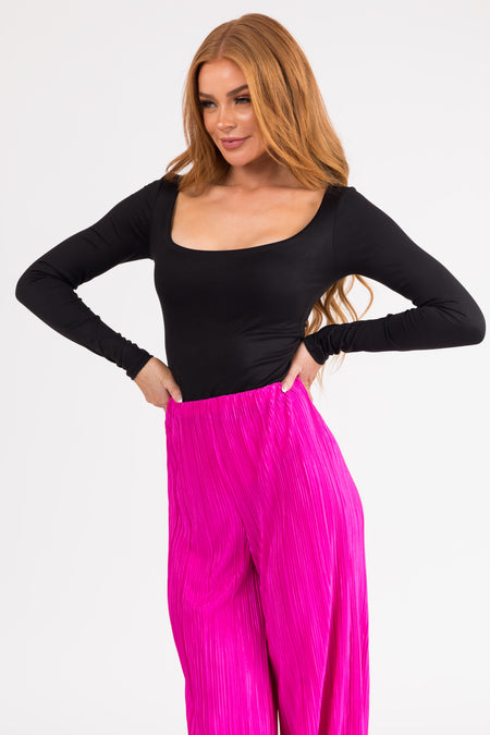 Black Scoop Neck Long Sleeve Crop Top