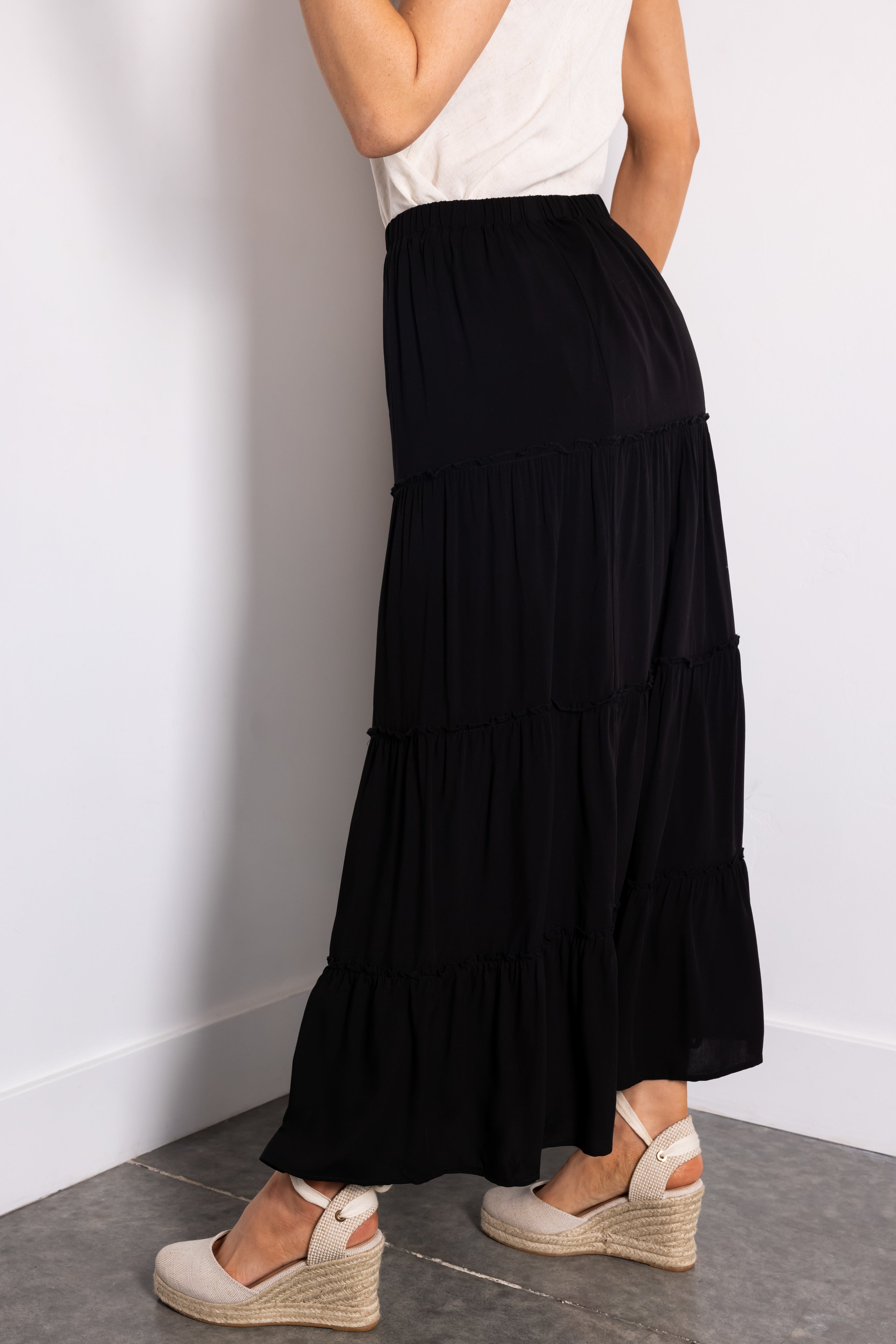 Black Tiered Elastic Waist Woven Maxi Skirt