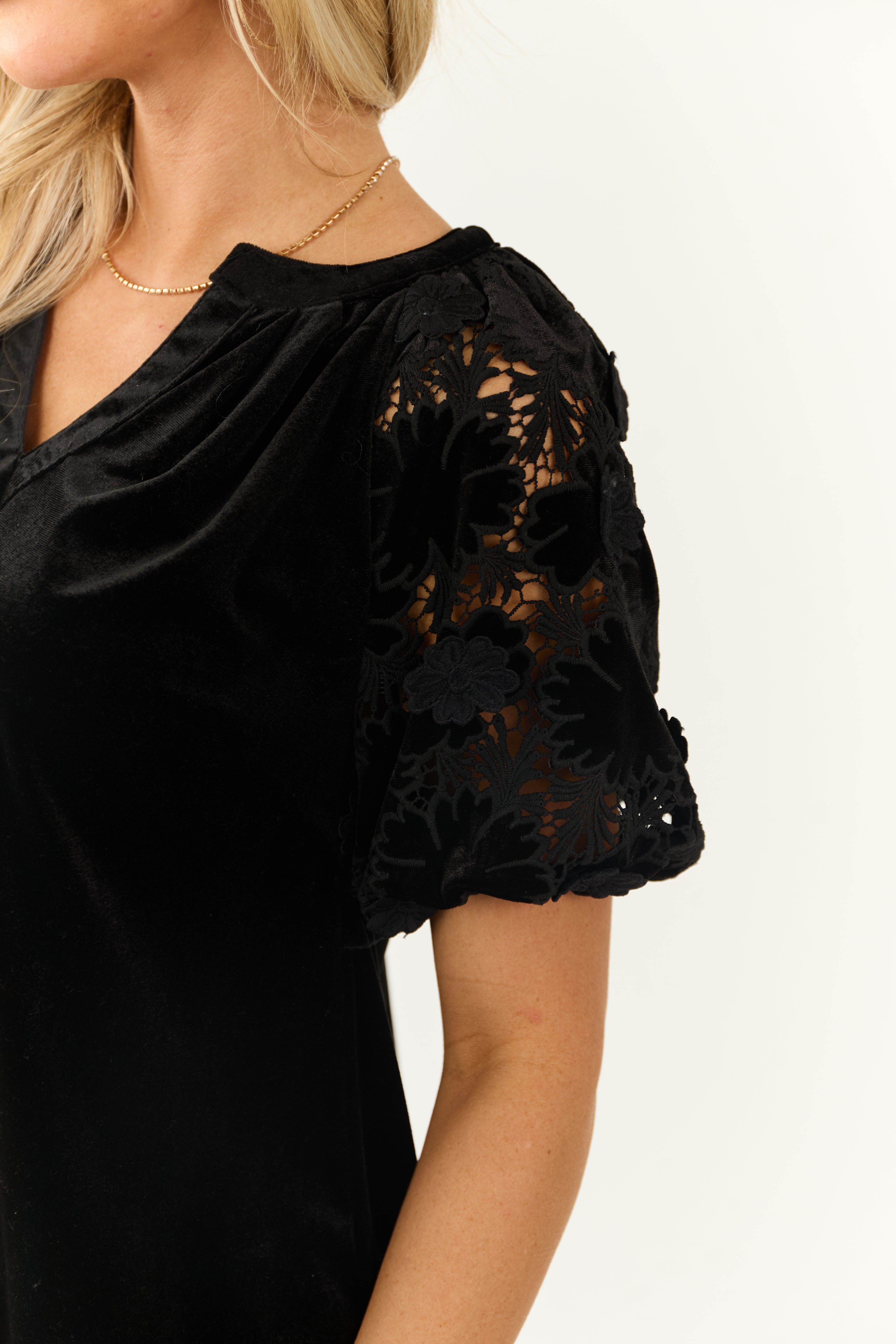 Black Velvet Short Lace Puff Sleeve Top