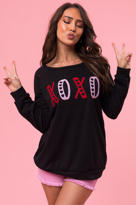 Black 'XOXO' Embroidered Raglan Pullover Top