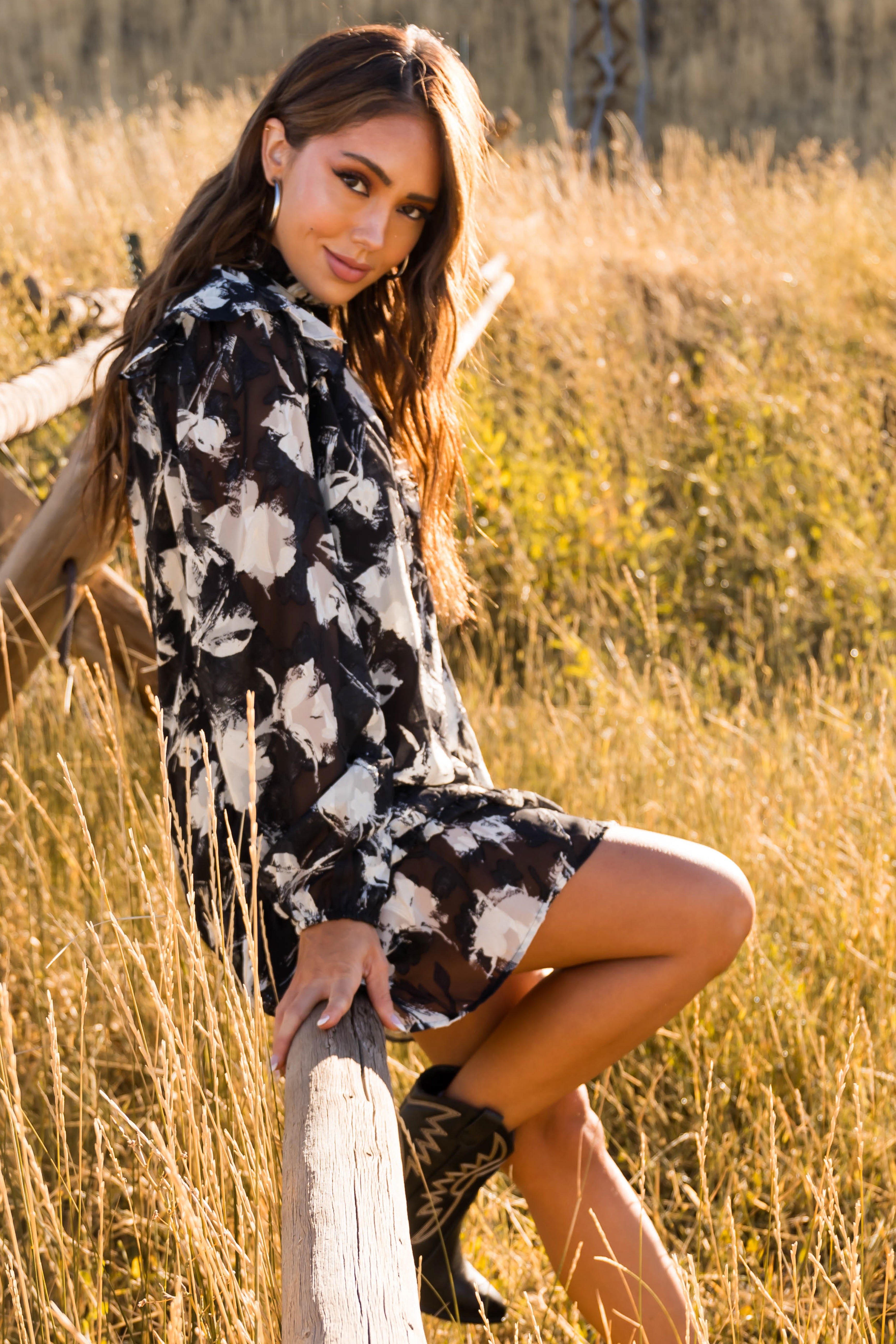 Black and Ivory Print Long Sleeve Short Dress