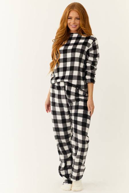 Black and White Checkered Plaid 2 Piece Soft Pajama Set