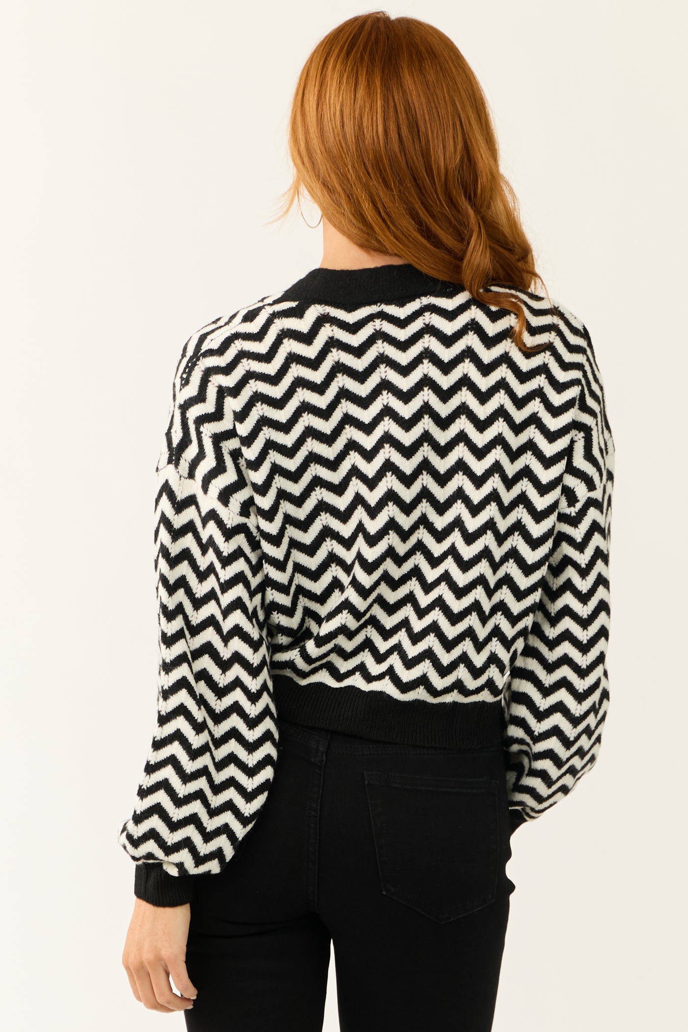 Black and White Chevron Printed Buttoned Cardigan