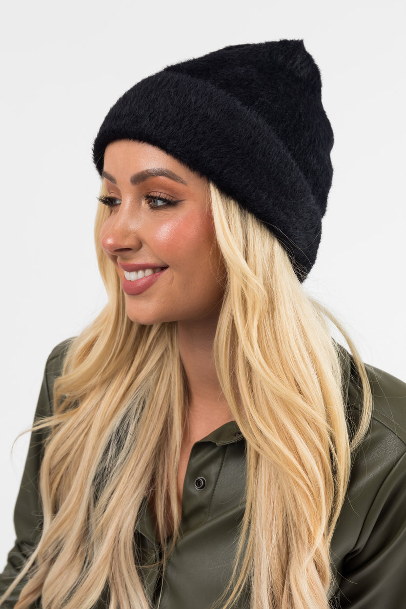 Black Eyelash Faux Fur Ribbed Beanie