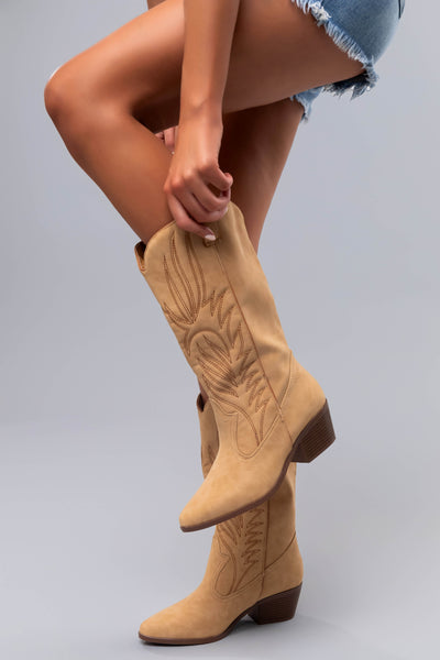 Camel Embroidered Western Style Boot