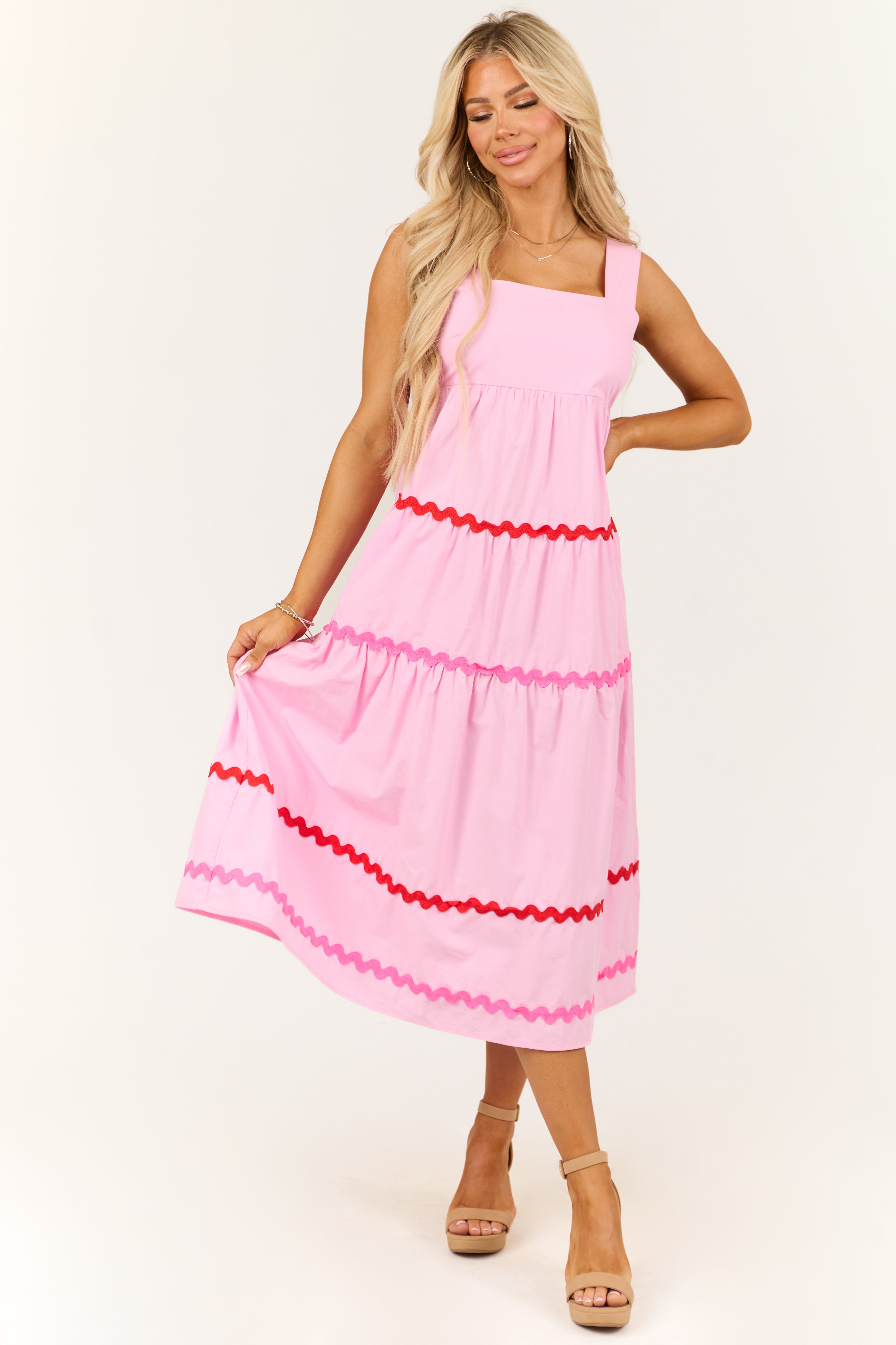 Carnation Sleeveless Wavy Contrast Tiered Midi Dress