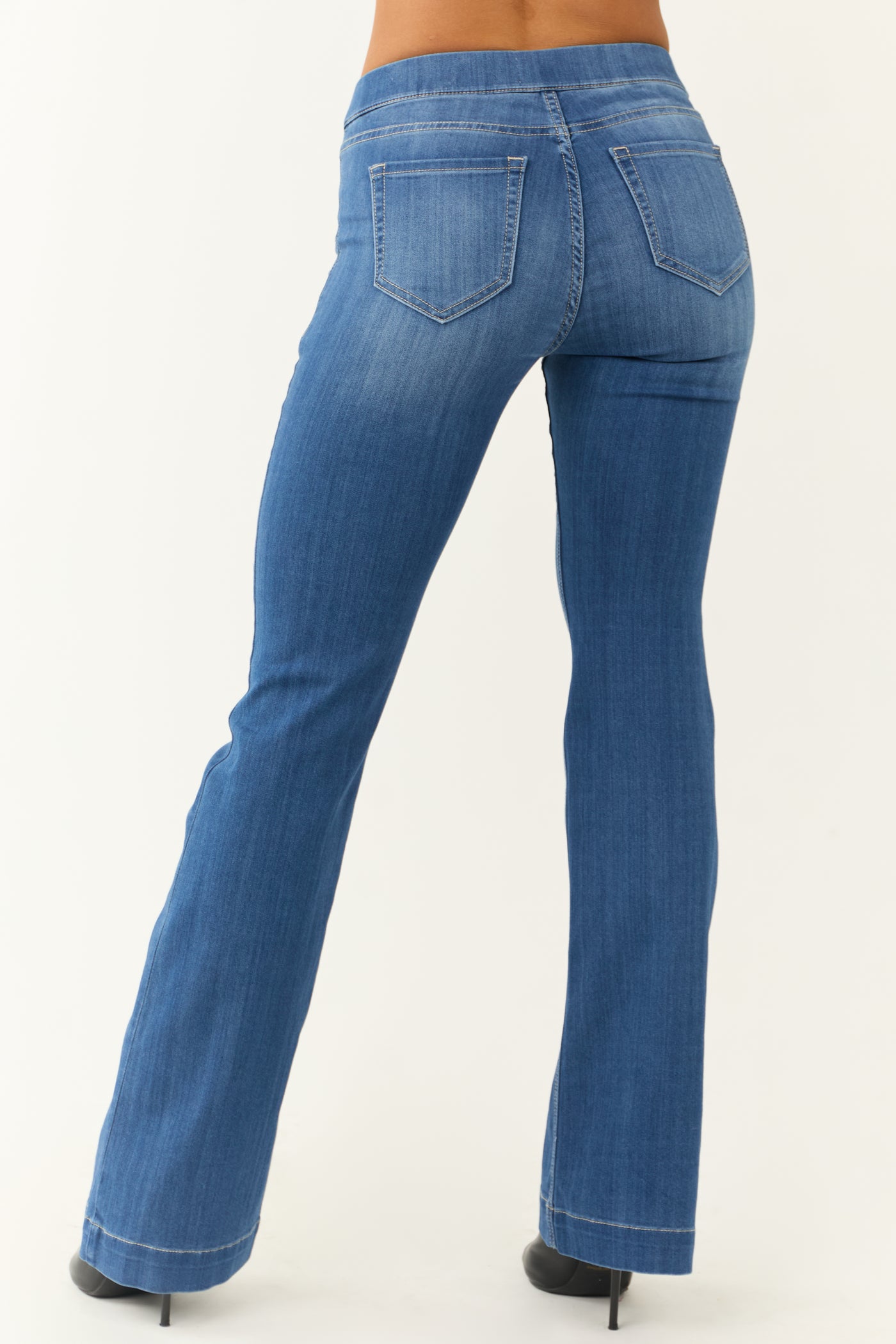 Cello Medium Wash Denim Mid Rise Flare Jeggings