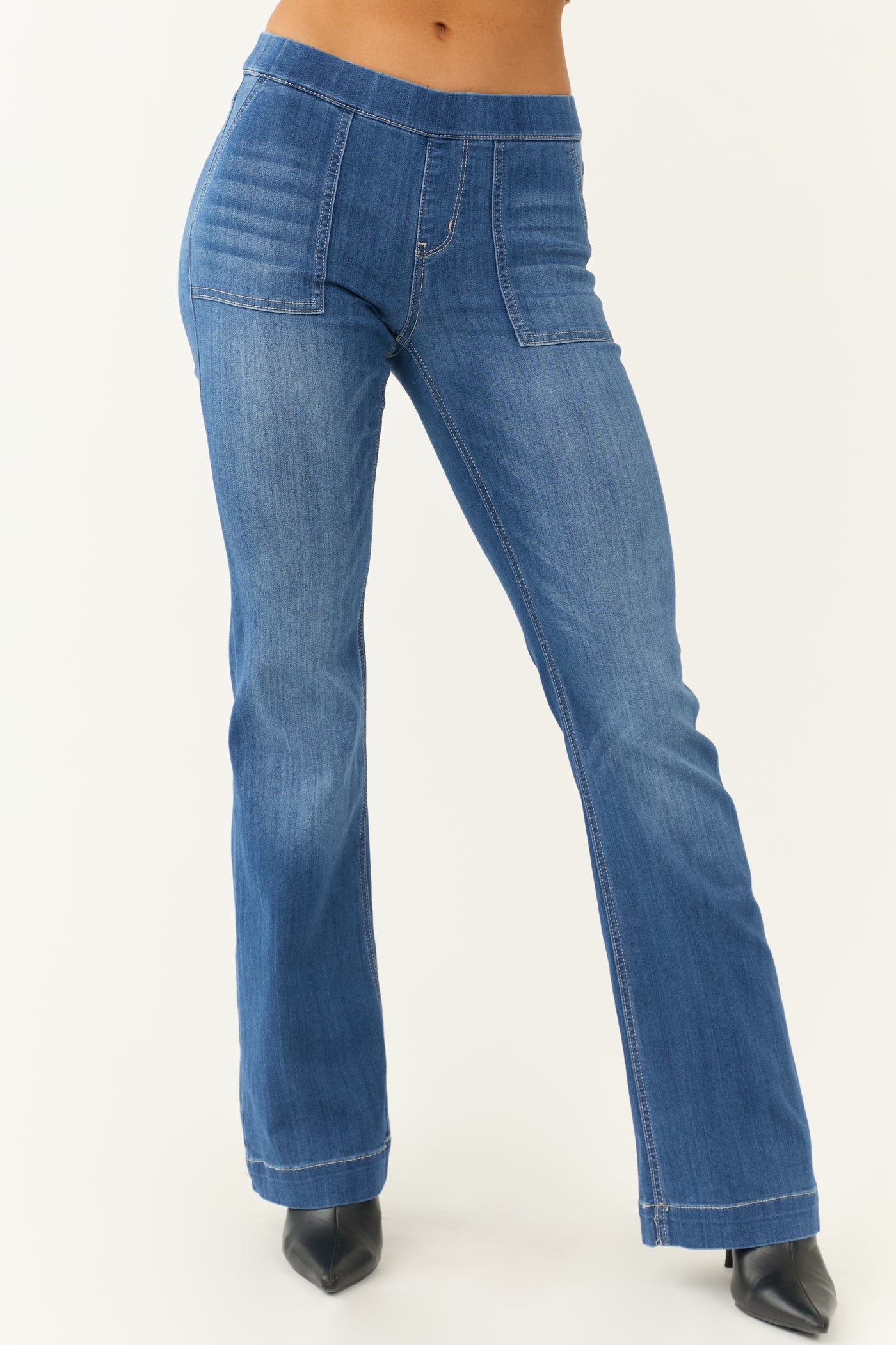 Cello Medium Wash Denim Mid Rise Flare Jeggings