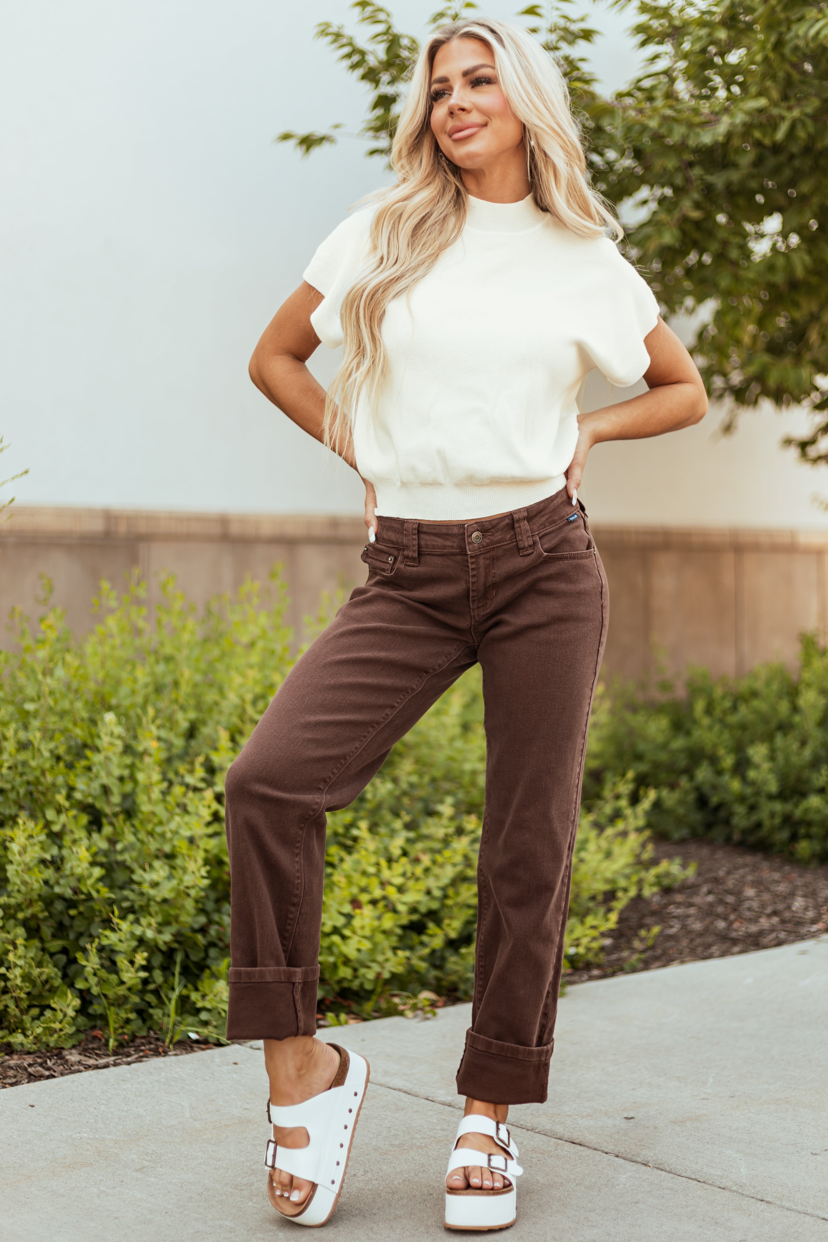 Cello Chocolate Mid Rise Relaxed Straight Leg Jeans