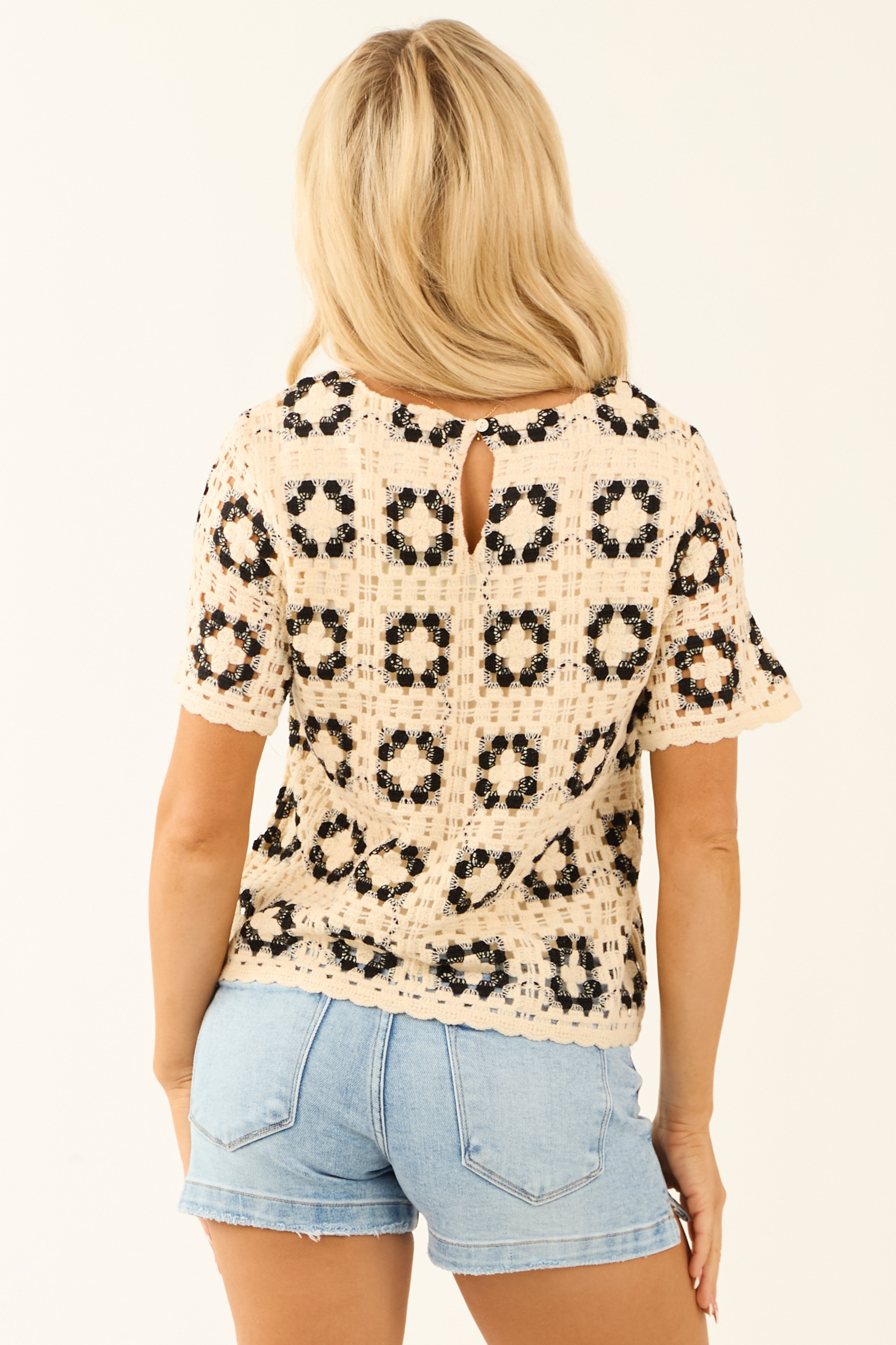 Cream and Black Quilted Crochet Short Sleeve Top