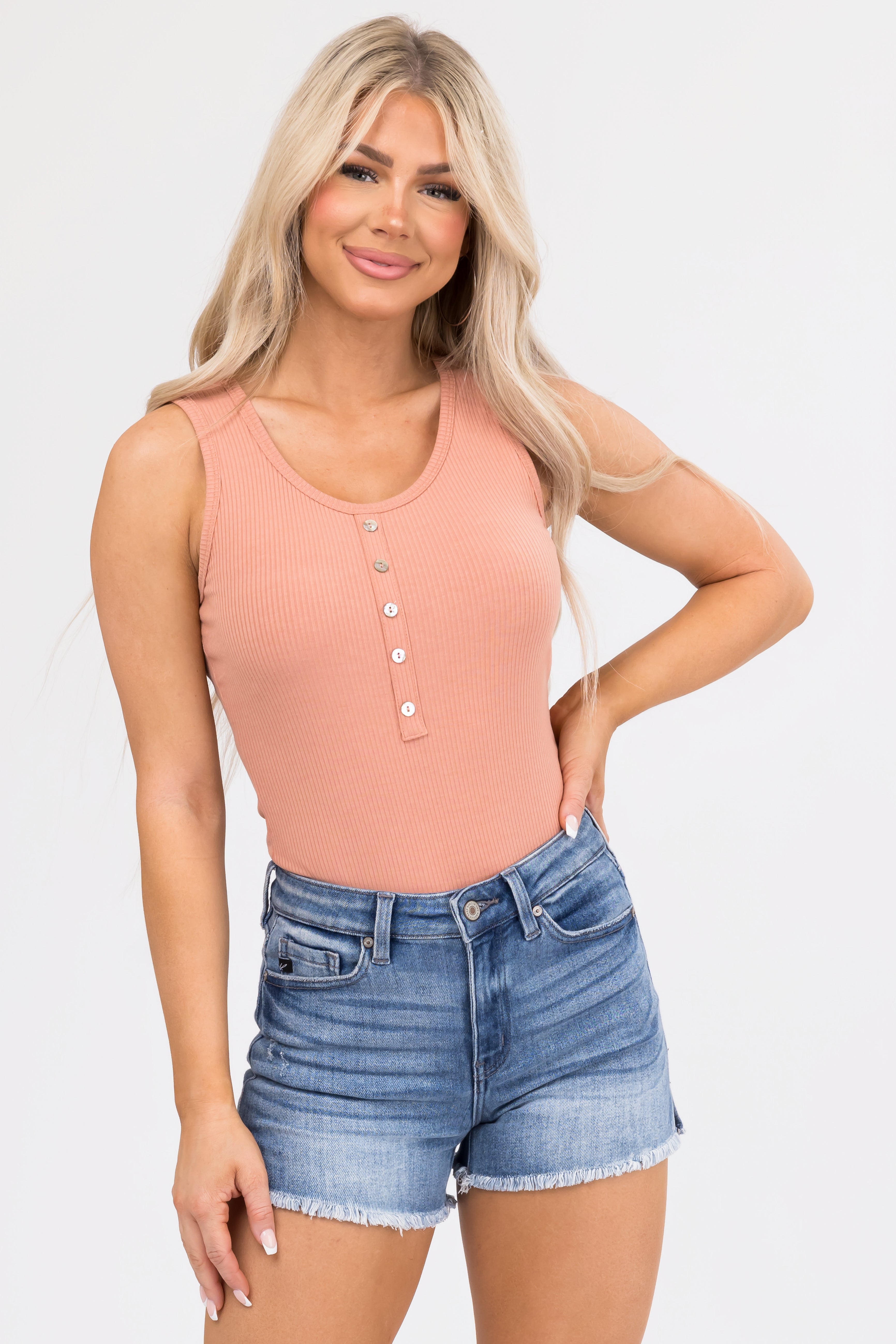 Dusty fashion peach shirt