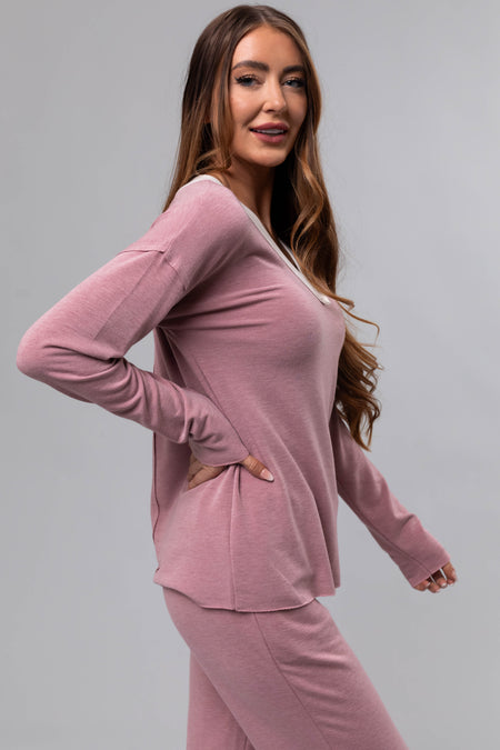 Heathered Rose Contrast V Neck Knit Top