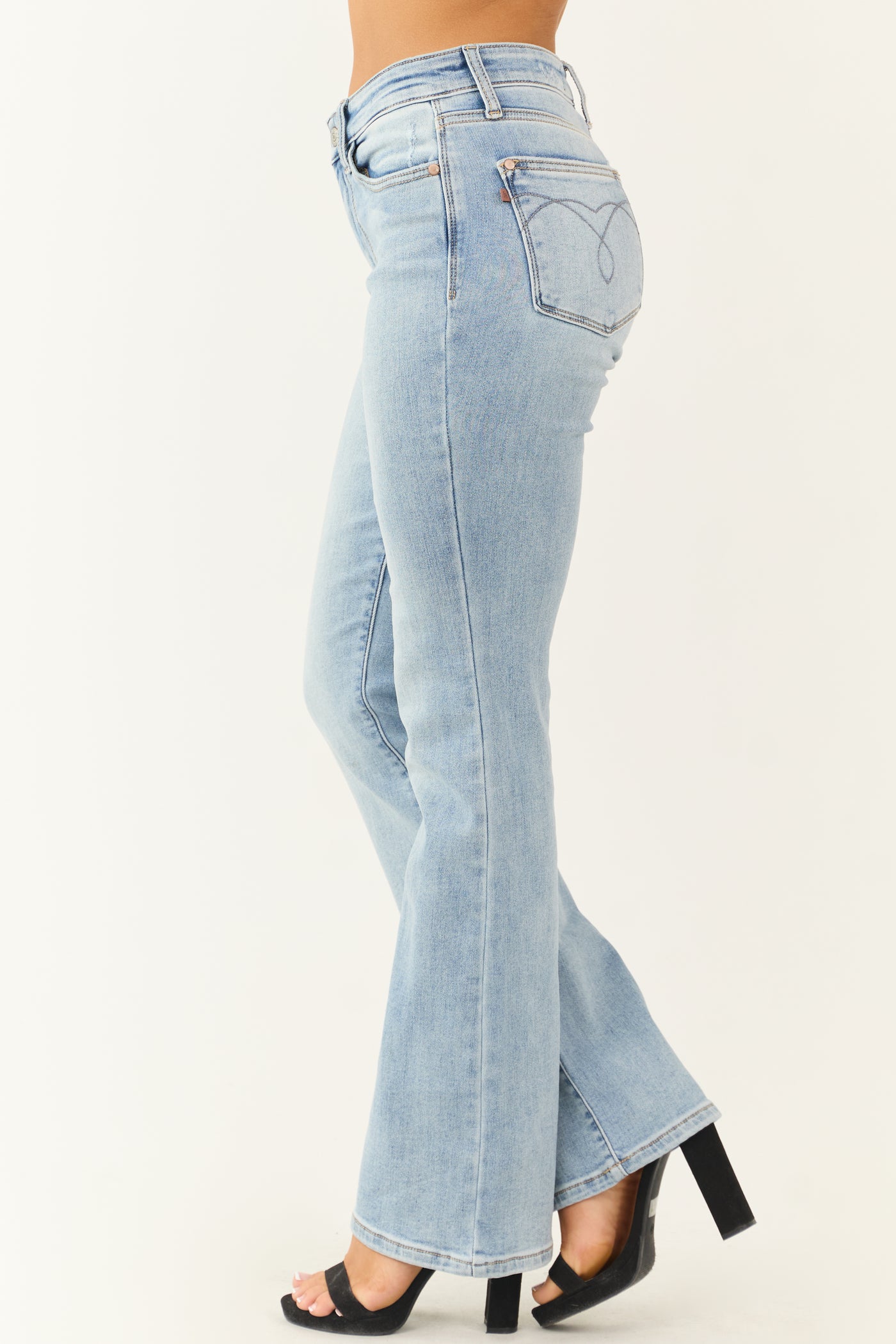 Judy Blue Light Wash Mid Rise Bootcut Jeans