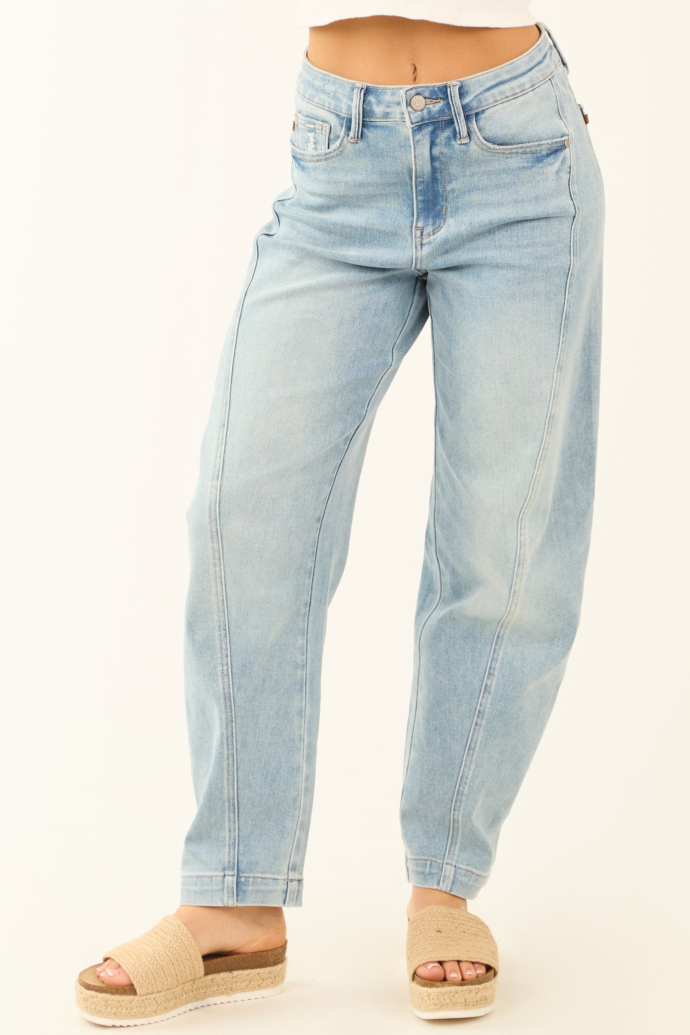 Judy Blue Light Wash Panel Stretchy Barrel Jeans