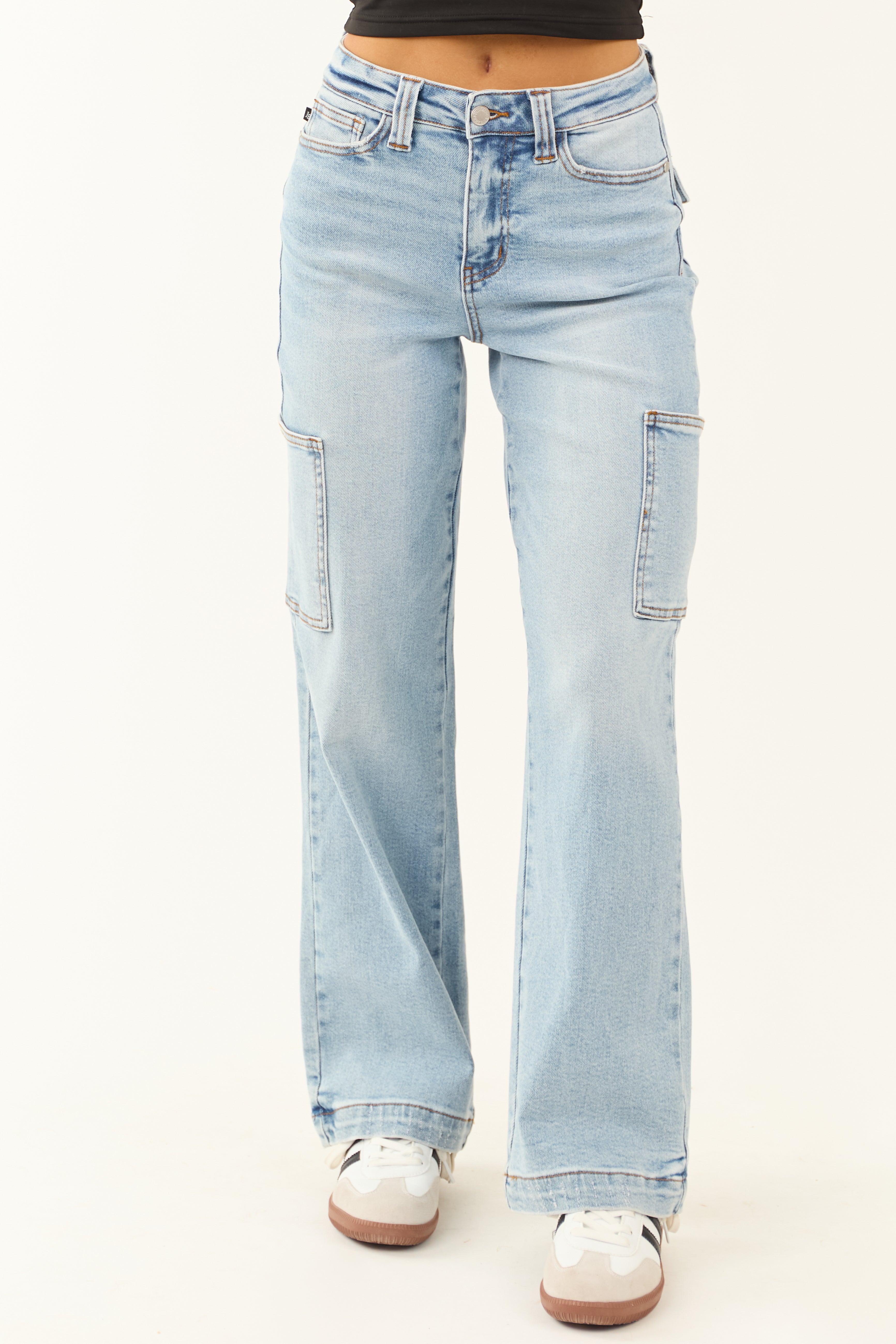 Judy Blue Light Wash Wide Leg Cargo Jeans