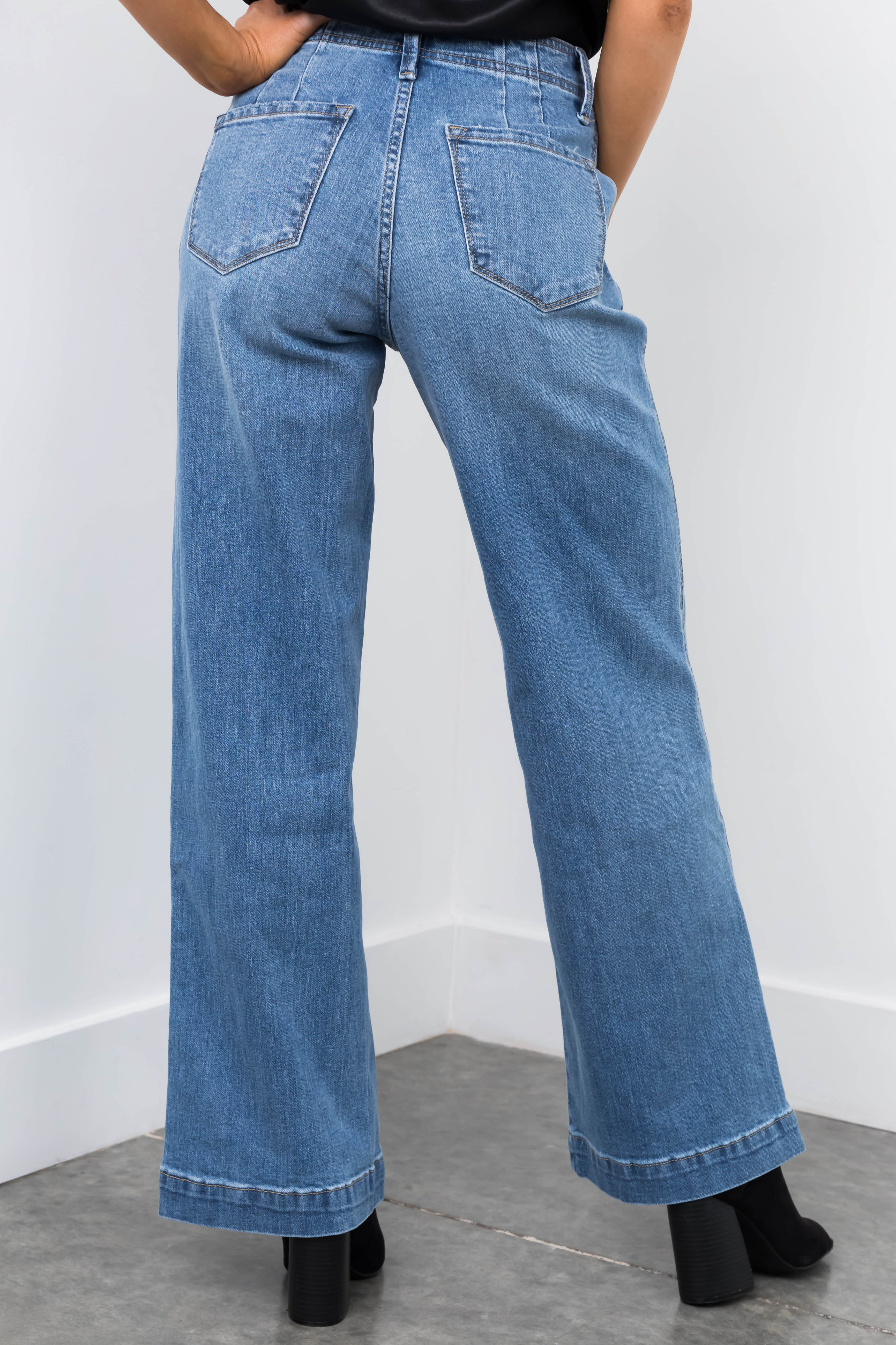 KanCan High Rise Wide Leg Button Up Jeans