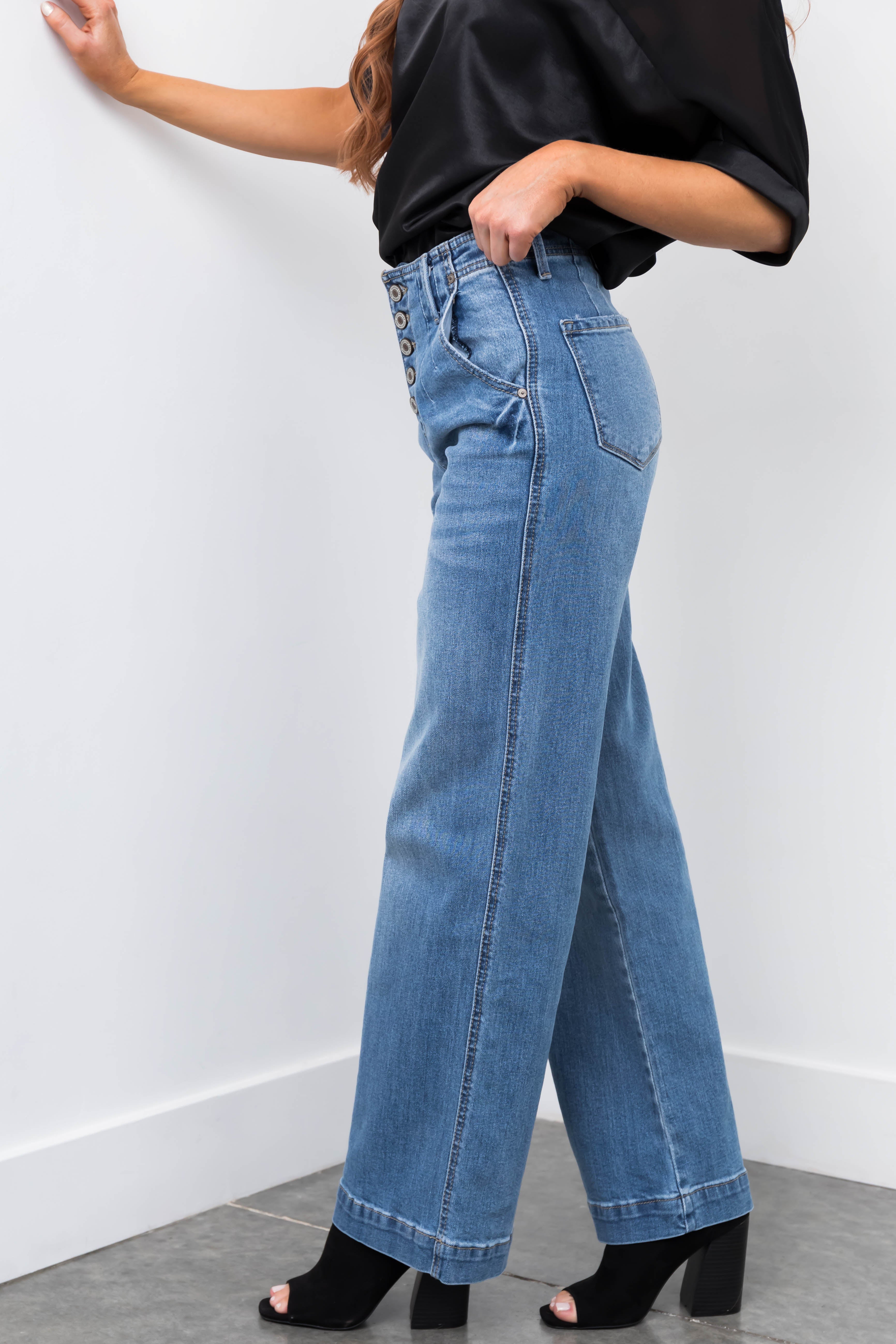 KanCan High Rise Wide Leg Button Up Jeans