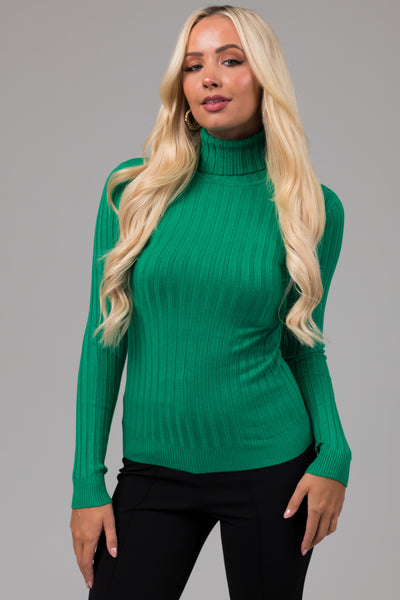 Kelly 2025 green turtleneck