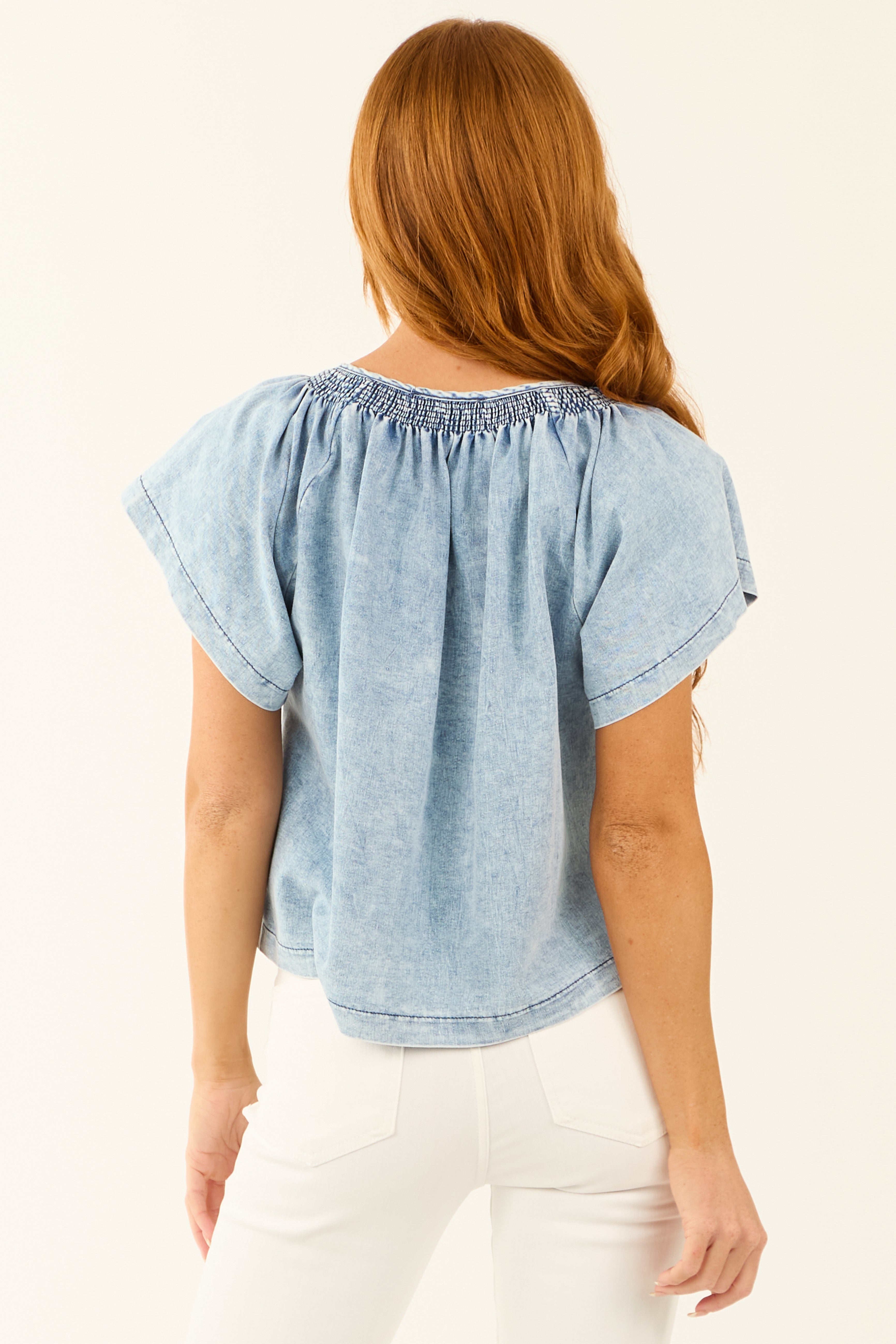 Light Mineral Wash Chambray Short Sleeve Top