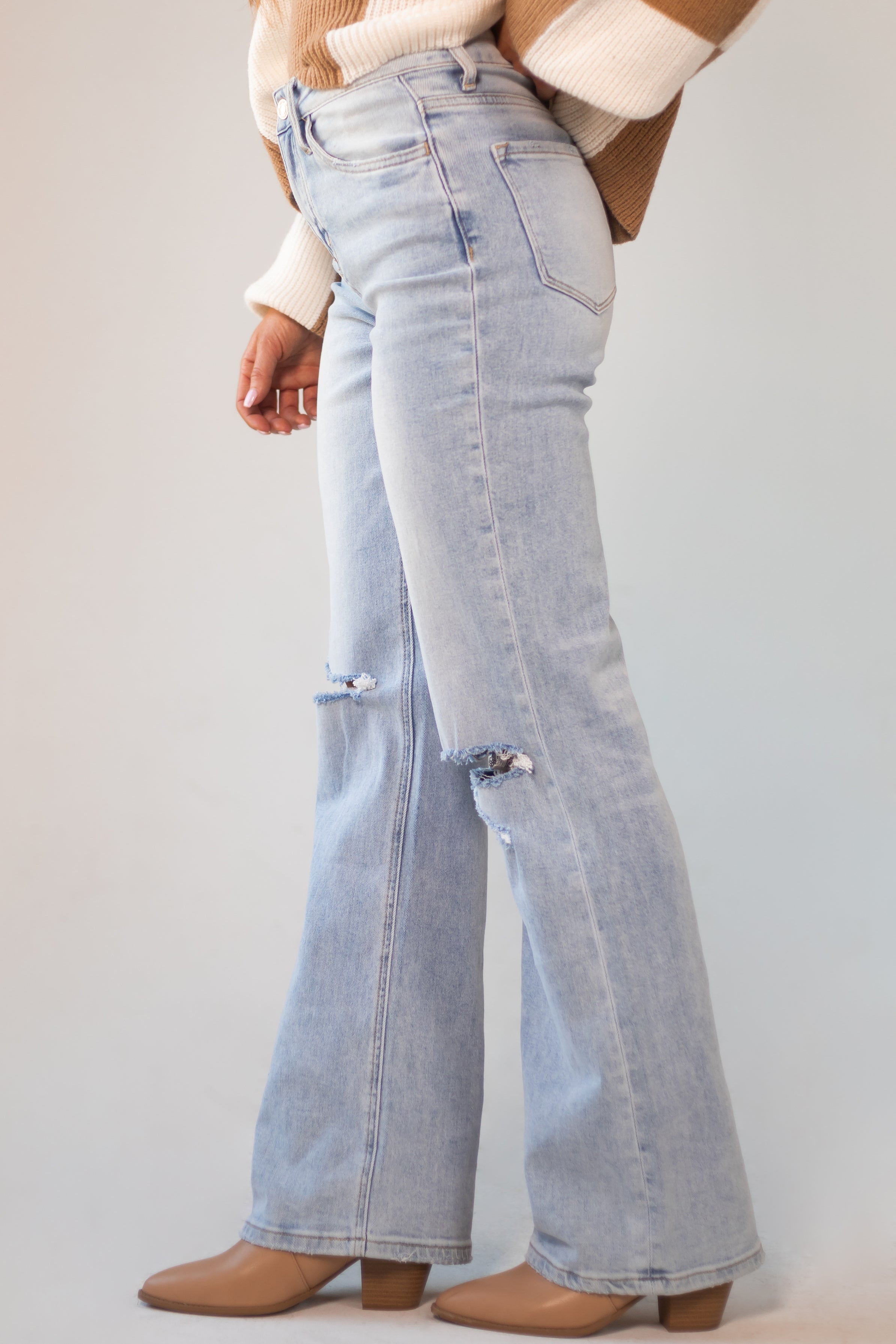 Vervet Light Wash 90s Vintage Flare Distressed Jeans