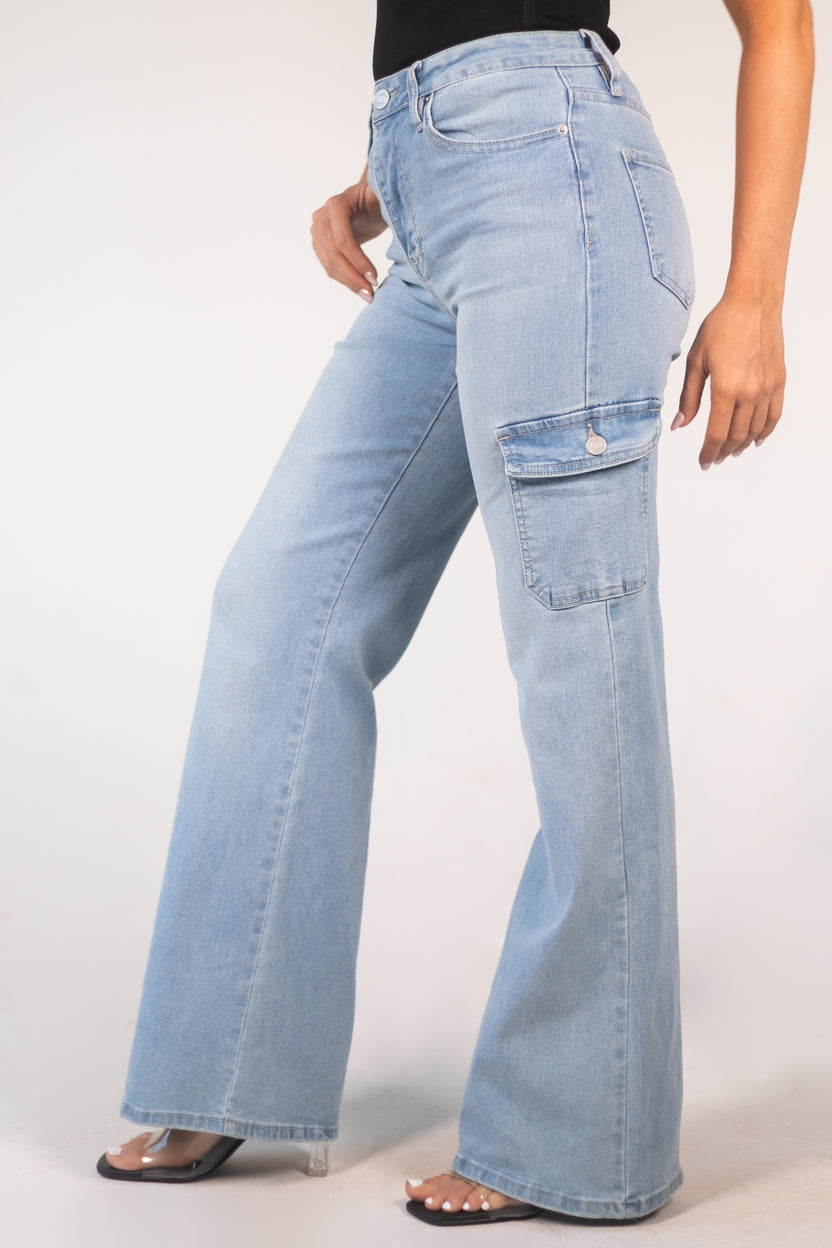 YMI Light Wash High Rise Wide Leg Cargo Jeans | Lime Lush