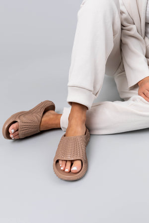 Mocha Ripple Texture Foam Slide Sandals