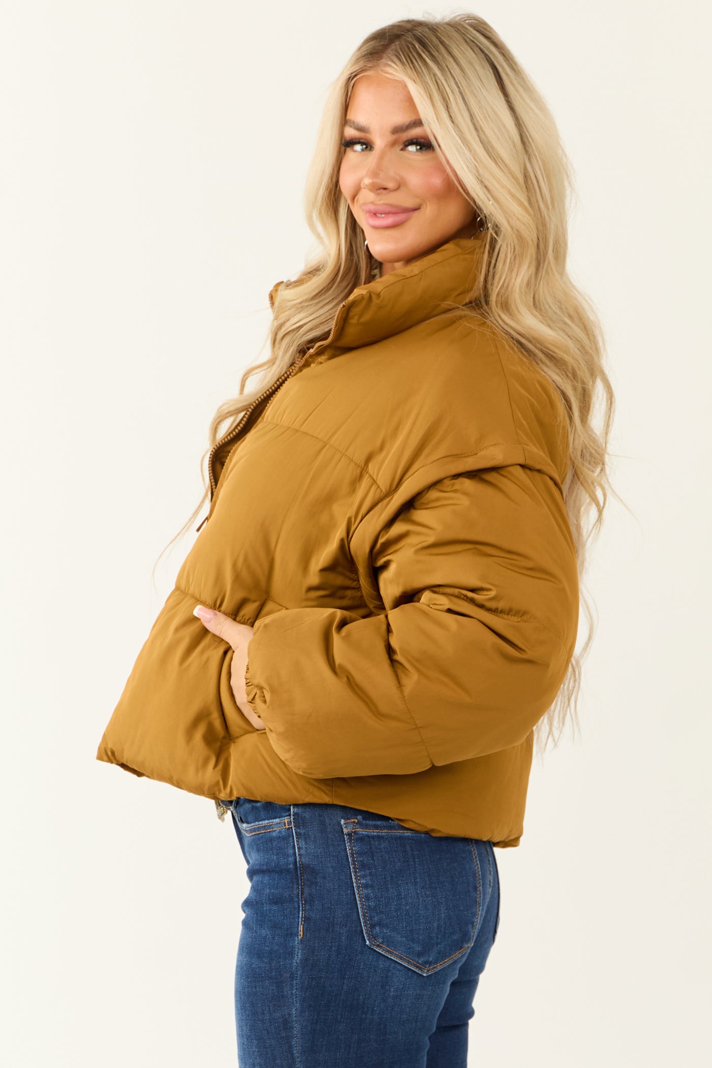 Peanut Puffer Jacket with Detachable Sleeves