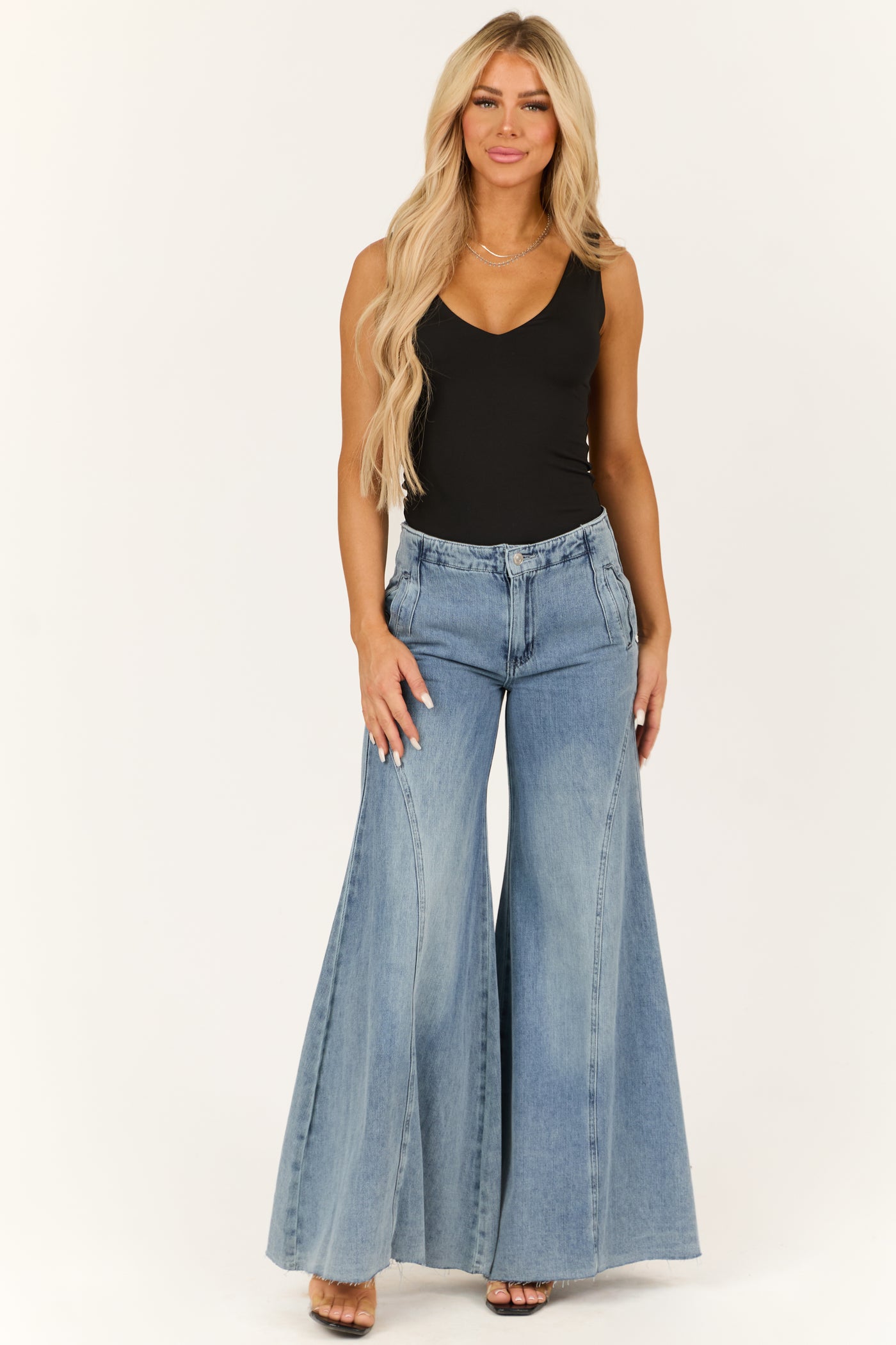 Signature 8 Medium Wash Super Wide Flare Jeans