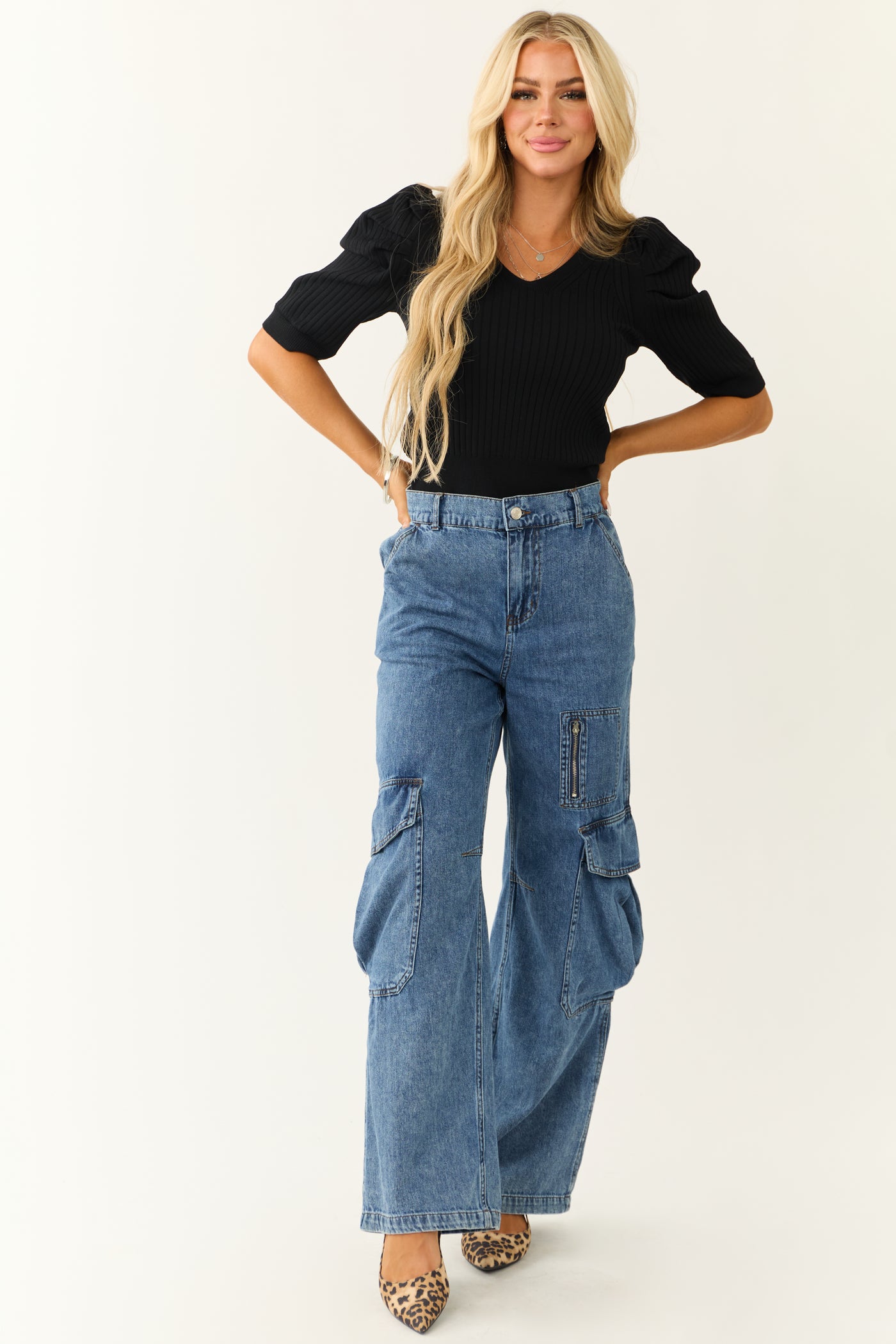 Signature8 Medium Wash Wide Leg Cargo Jeans