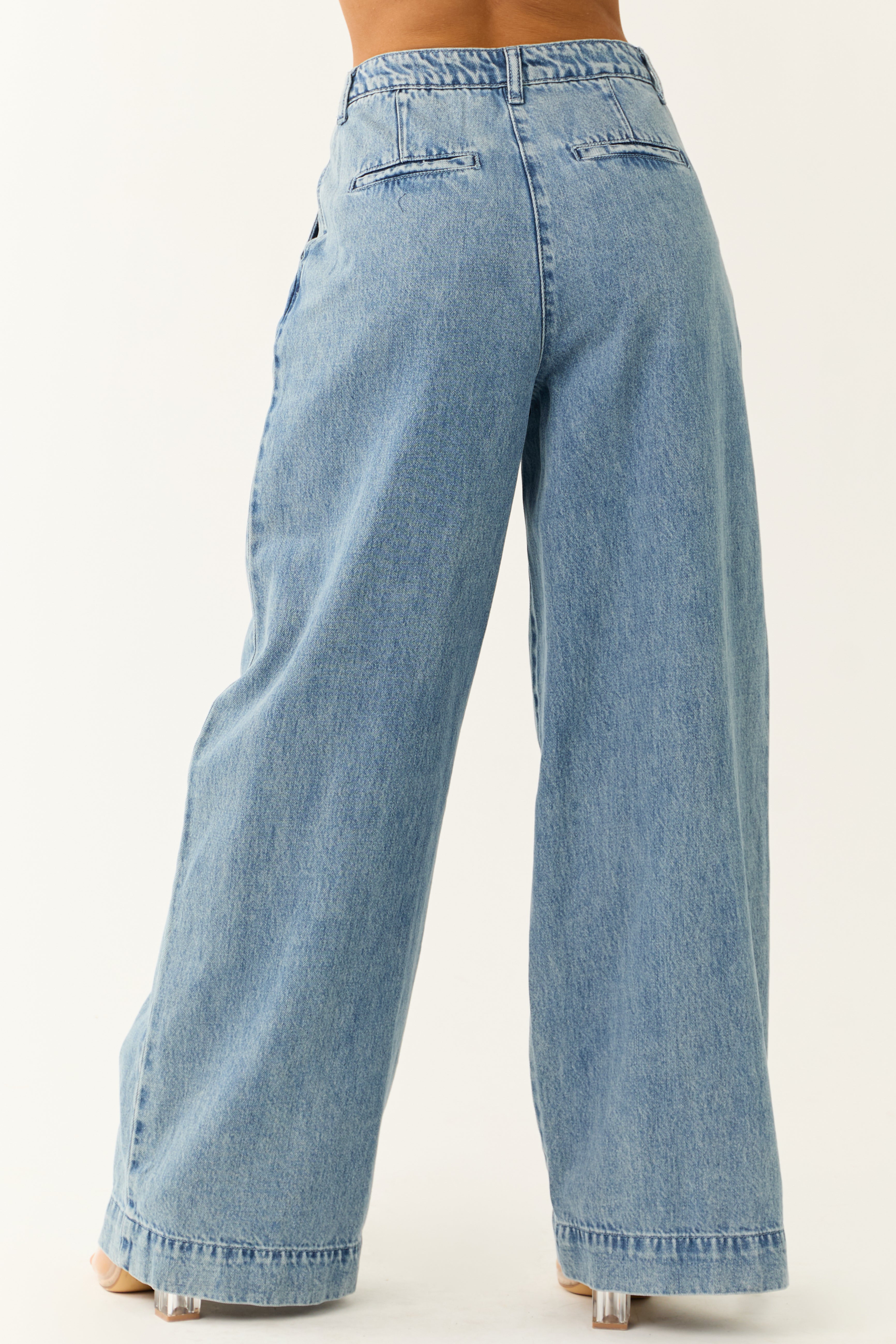 Signature8 Medium Wash Wide Leg High Rise Jeans