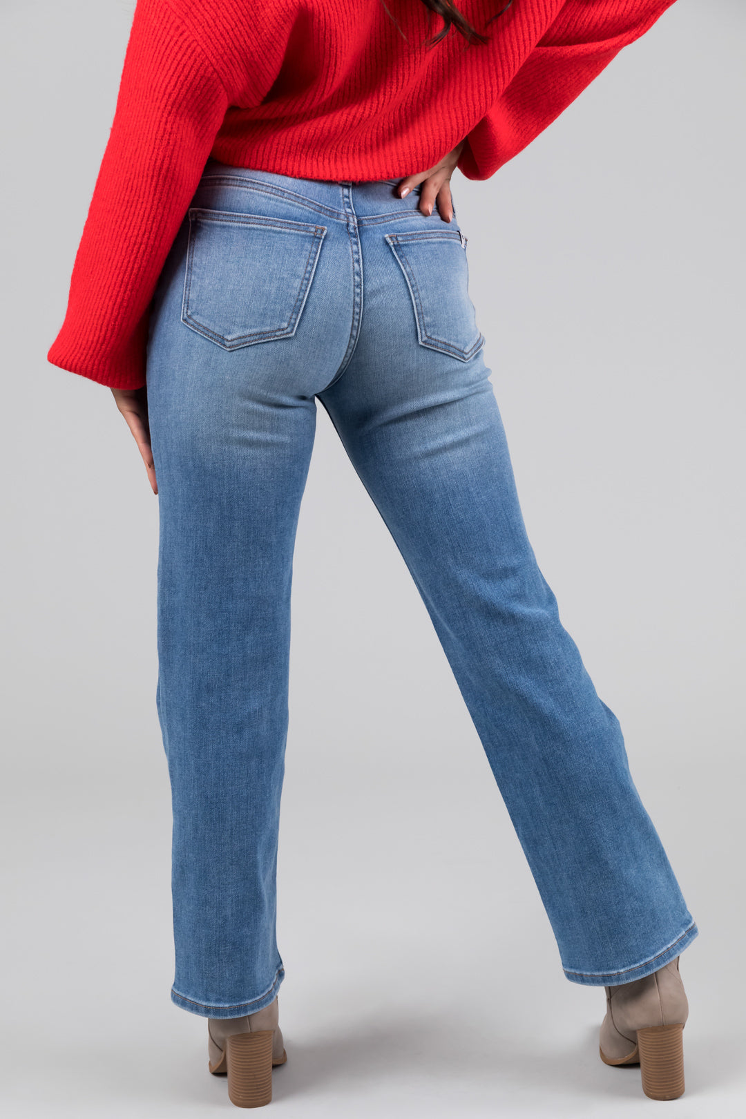 Sneak Peek Medium Wash Mid Rise Regular Straight Leg Jeans