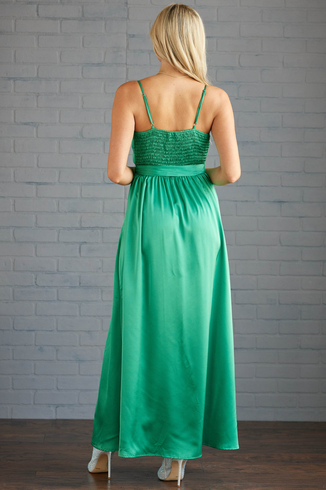 kelly green satin bridesmaid dresses